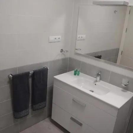 Apartment Schoene Mit Sonnenterrasse Und Meerblick